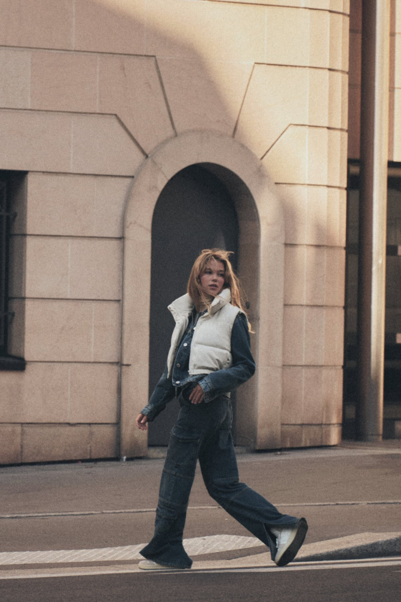 Olivia Taylor featured in  the Zara lookbook for Autumn/Winter 2022