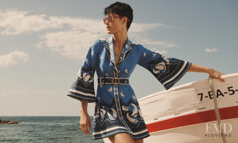 Grace Elizabeth featured in  the Zimmermann High tide advertisement for Resort 2023