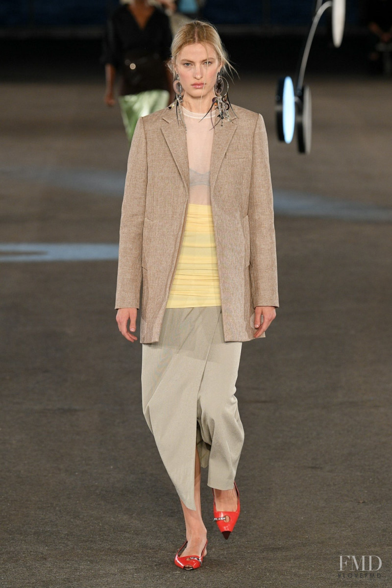 Felice Noordhoff featured in  the Tory Burch fashion show for Spring/Summer 2023