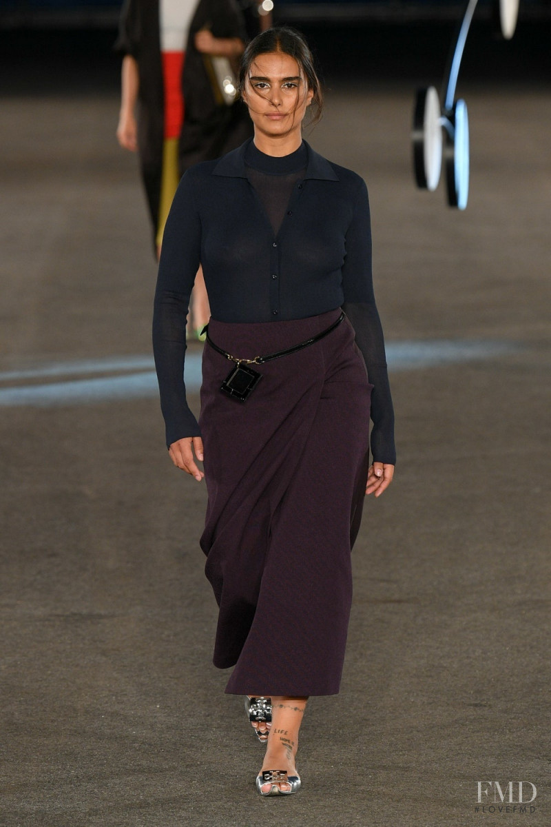 Jill Kortleve featured in  the Tory Burch fashion show for Spring/Summer 2023