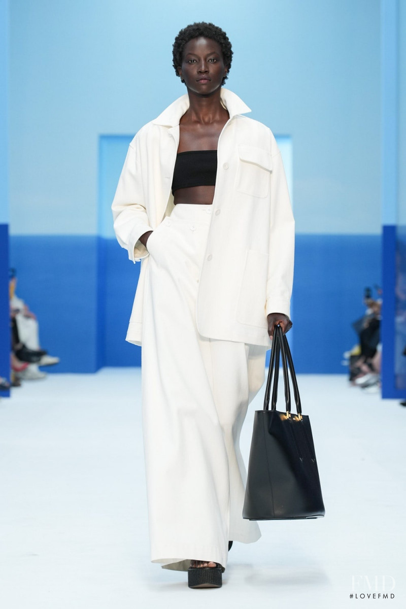 Anok Yai featured in  the Max Mara fashion show for Spring/Summer 2023