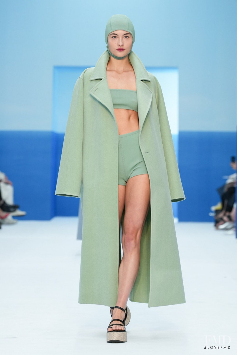 Grace Elizabeth featured in  the Max Mara fashion show for Spring/Summer 2023