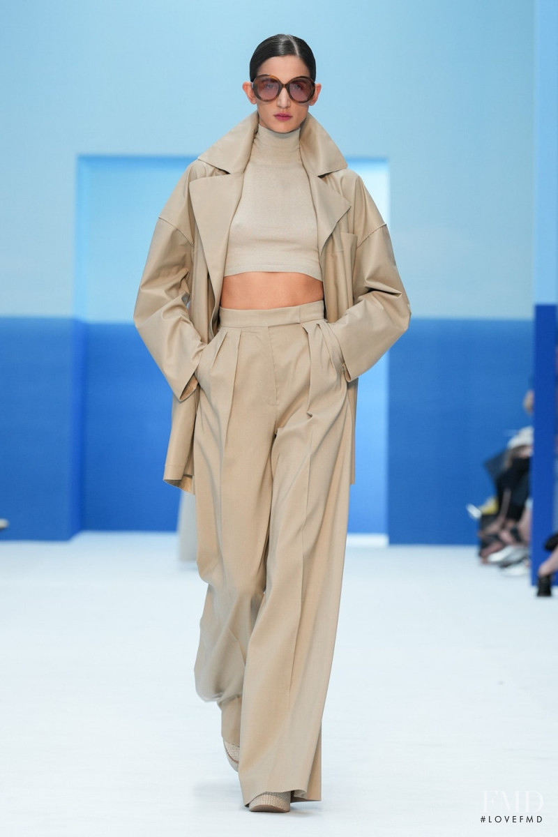 Rachel Marx featured in  the Max Mara fashion show for Spring/Summer 2023