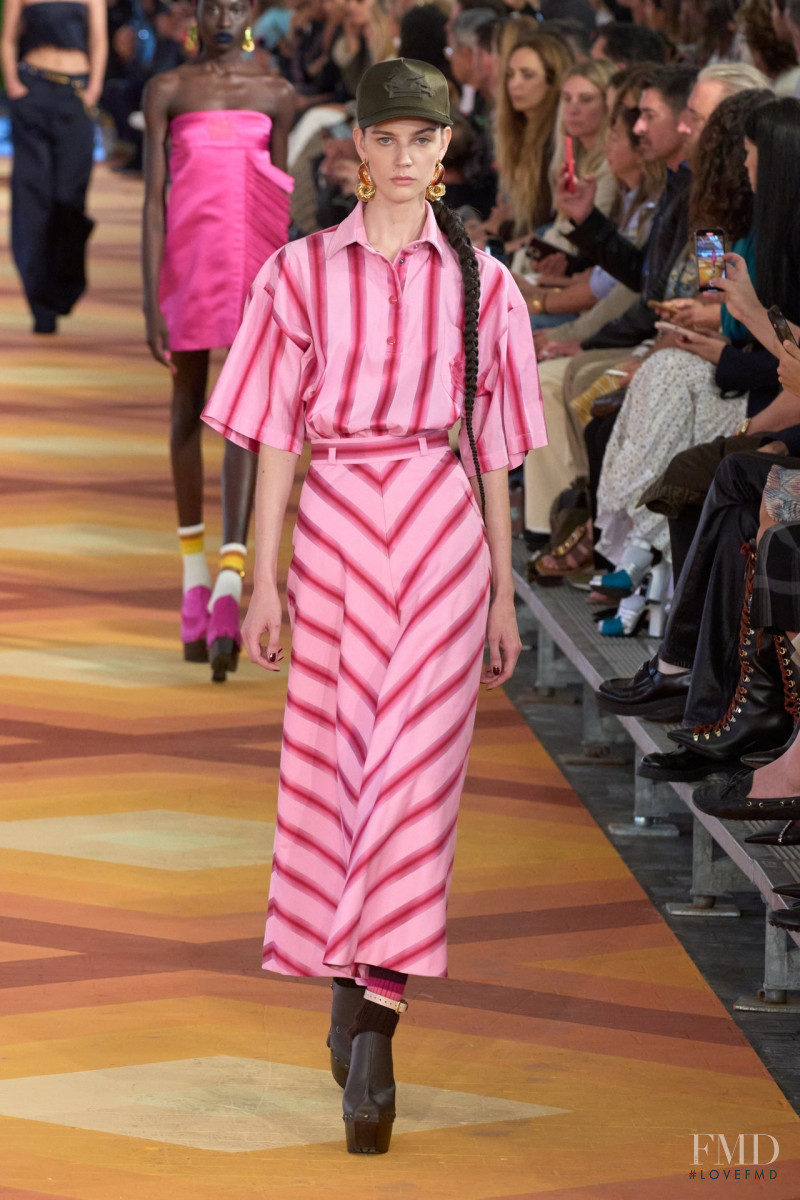 Palina Zavi featured in  the Etro fashion show for Spring/Summer 2023