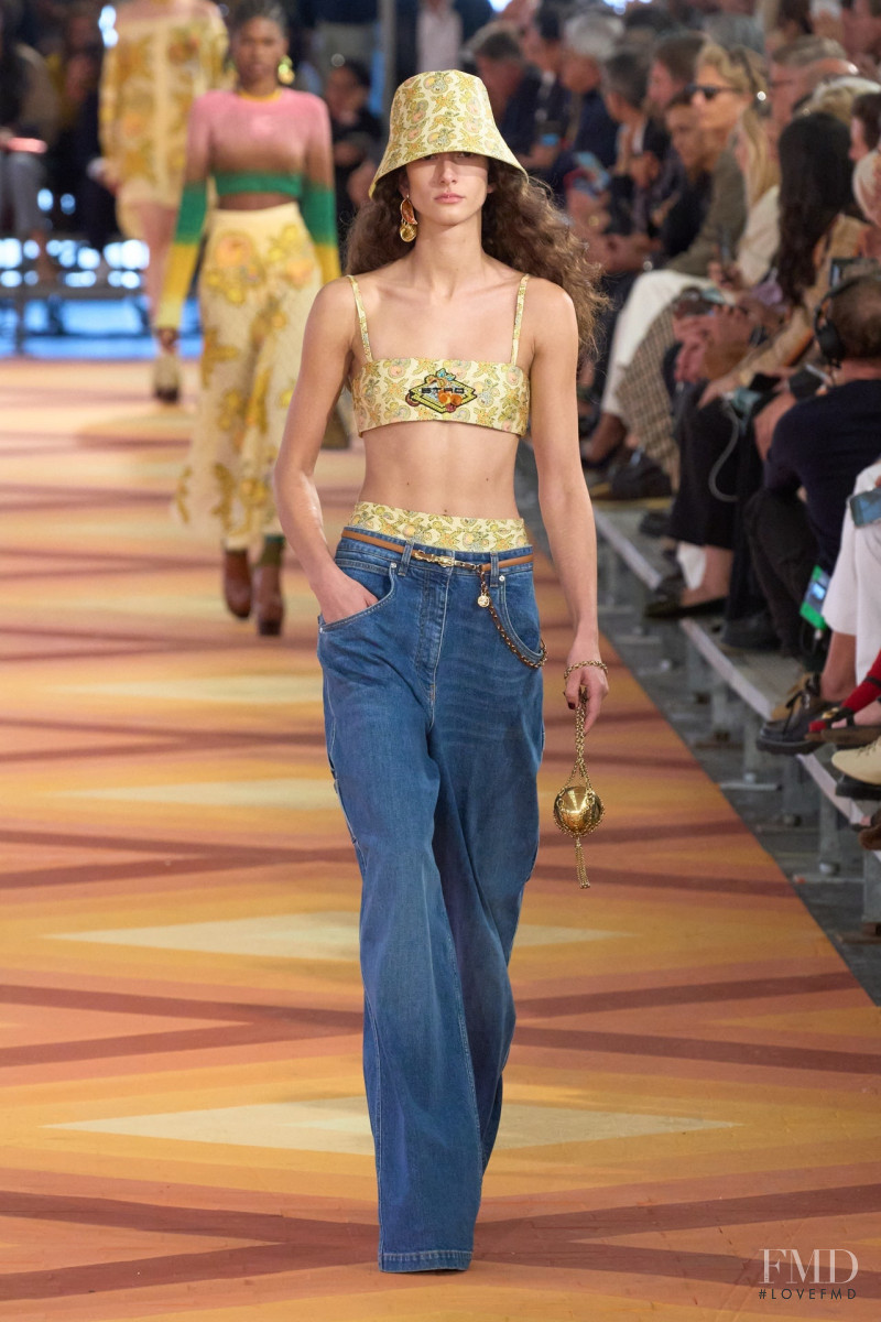 Chai Maximus featured in  the Etro fashion show for Spring/Summer 2023