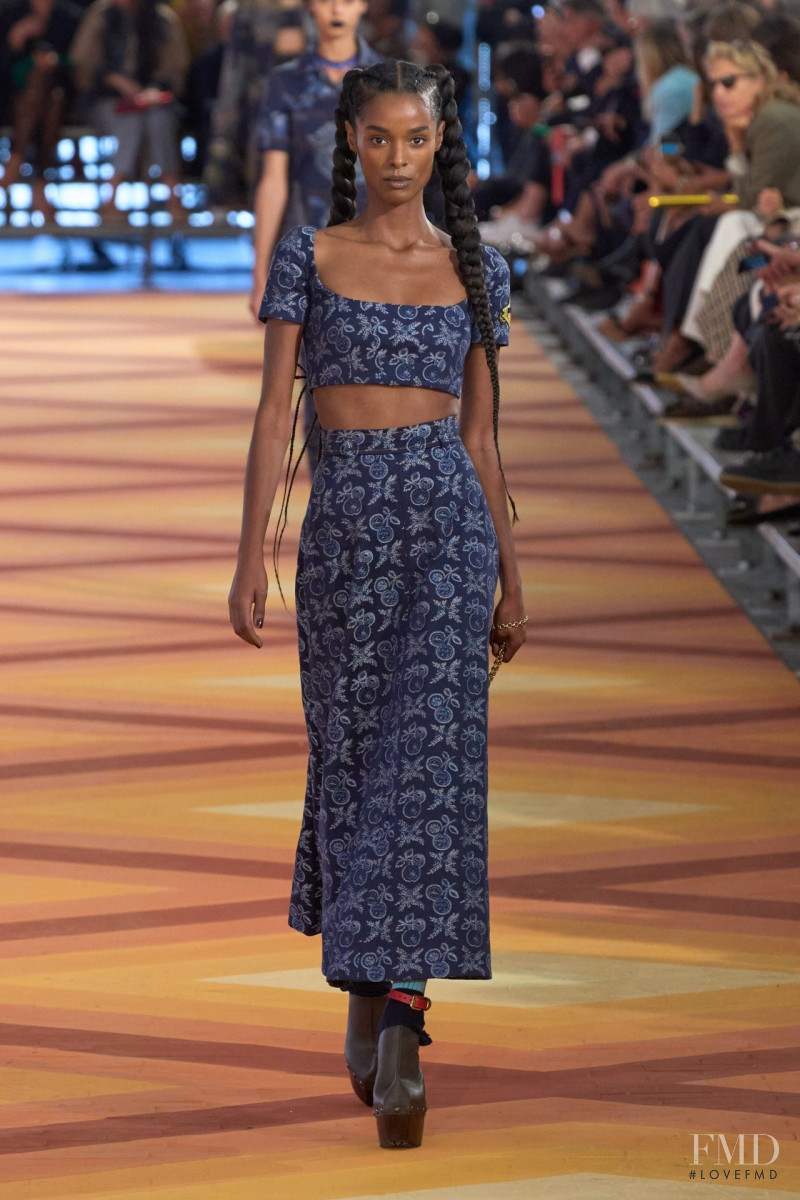 Malika Louback featured in  the Etro fashion show for Spring/Summer 2023