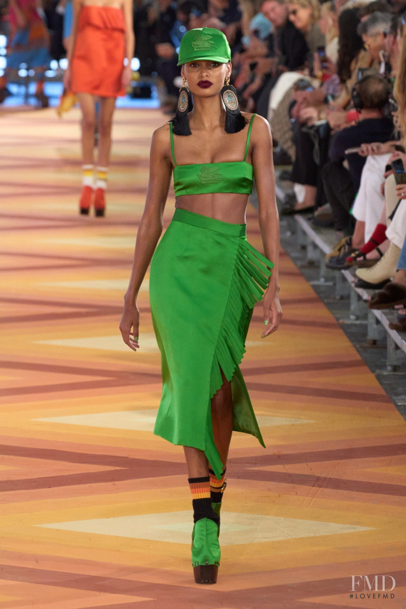Blesnya Minher featured in  the Etro fashion show for Spring/Summer 2023