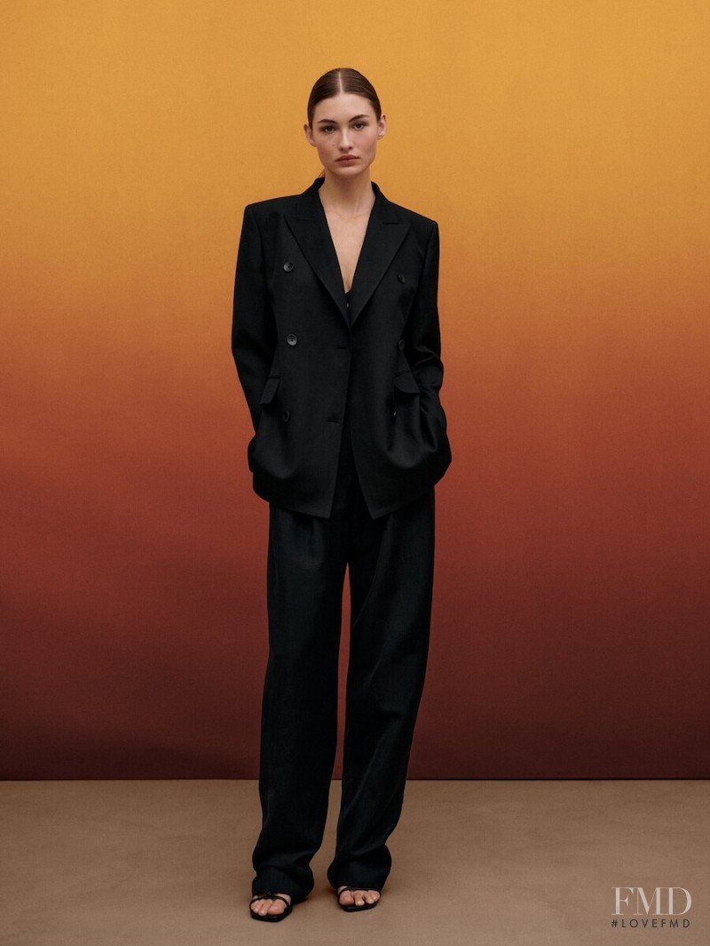 Grace Elizabeth featured in  the Massimo Dutti Limited Edition lookbook for Spring/Summer 2022
