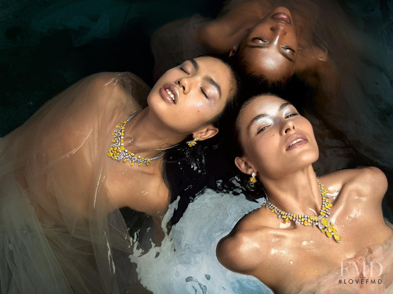 Grace Elizabeth featured in  the Graff Diamonds advertisement for Spring/Summer 2022