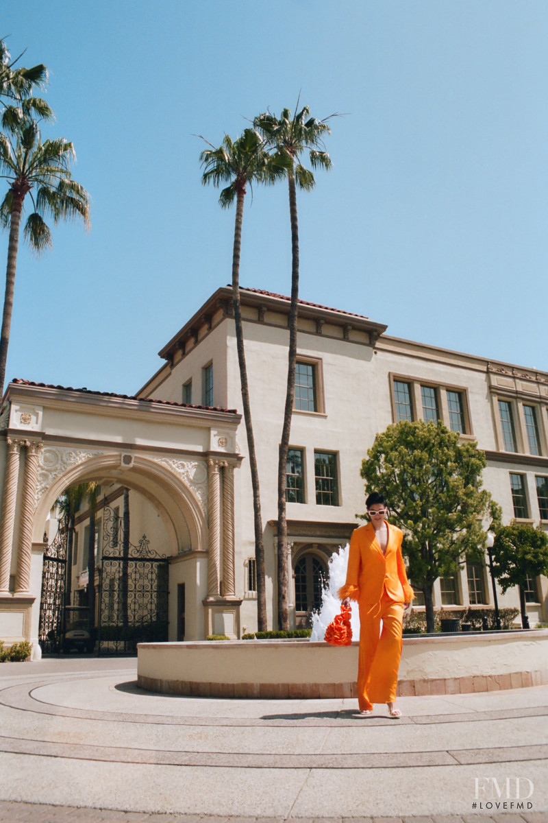 Grace Elizabeth featured in  the Zara advertisement for Summer 2022