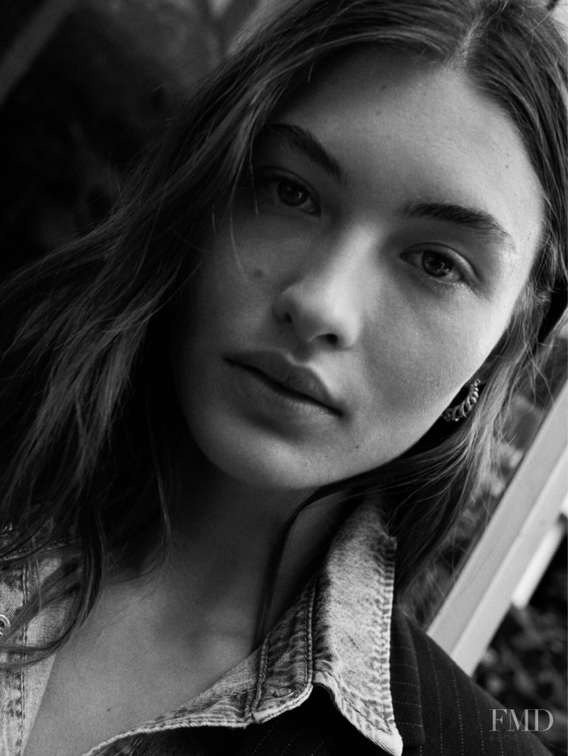 Grace Elizabeth featured in  the Mango Everyday Pleasures  advertisement for Resort 2020