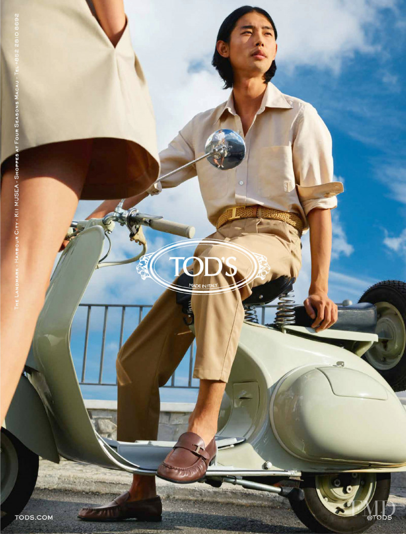Tod\'s advertisement for Spring/Summer 2022
