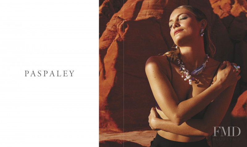 Paspaley advertisement for Autumn/Winter 2022