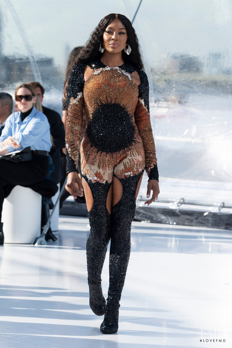 Naomi Campbell featured in  the Alexander McQueen fashion show for Spring/Summer 2023