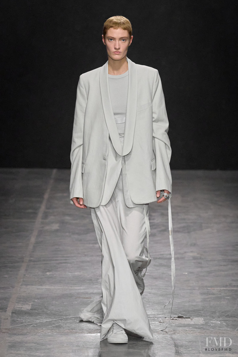 Ann Demeulemeester fashion show for Spring/Summer 2023