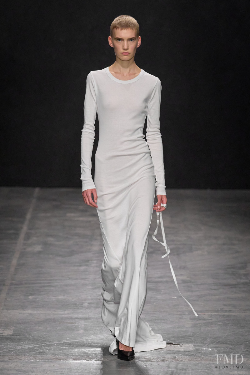 Ann Demeulemeester fashion show for Spring/Summer 2023