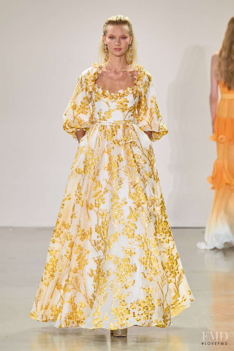 Badgley Mischka fashion show for Spring/Summer 2023