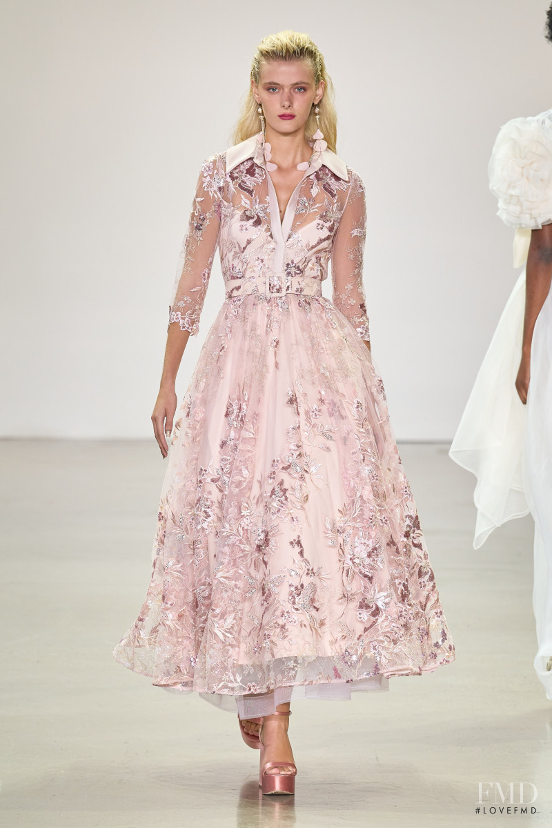 Badgley Mischka fashion show for Spring/Summer 2023