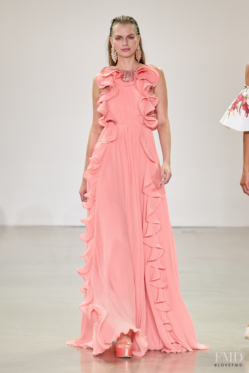 Badgley Mischka fashion show for Spring/Summer 2023