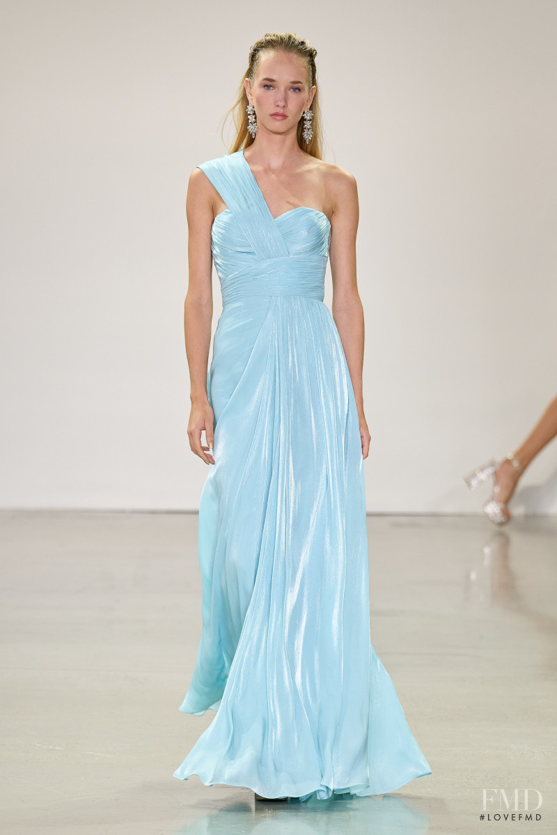 Badgley Mischka fashion show for Spring/Summer 2023