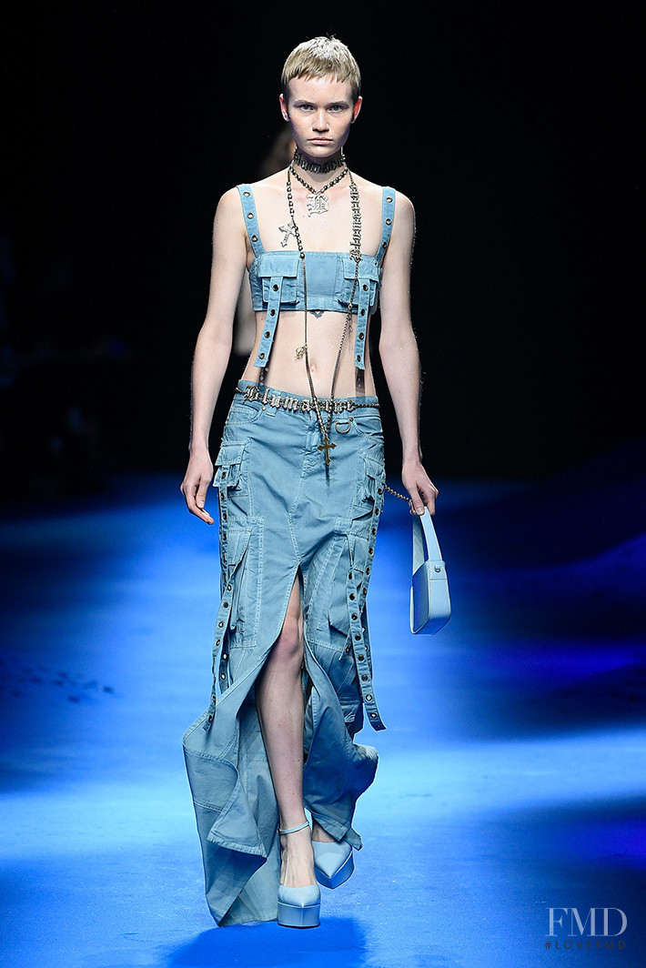 Tuuli Shipster featured in  the Blumarine fashion show for Spring/Summer 2023