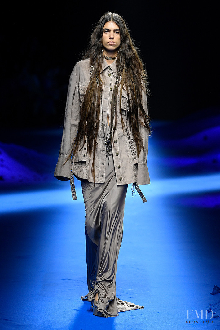 Sun Mizrahi featured in  the Blumarine fashion show for Spring/Summer 2023
