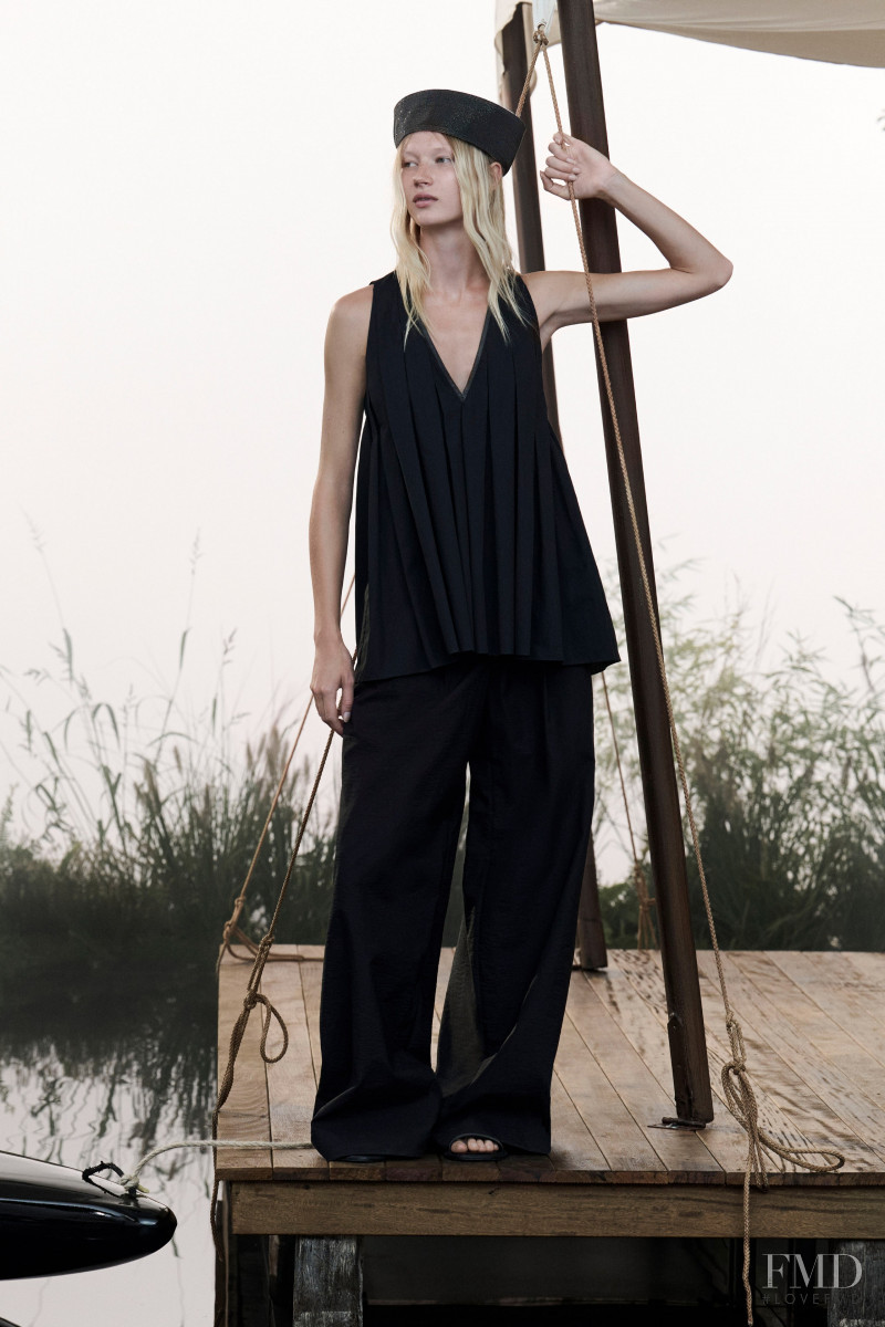 Brunello Cucinelli lookbook for Spring/Summer 2023