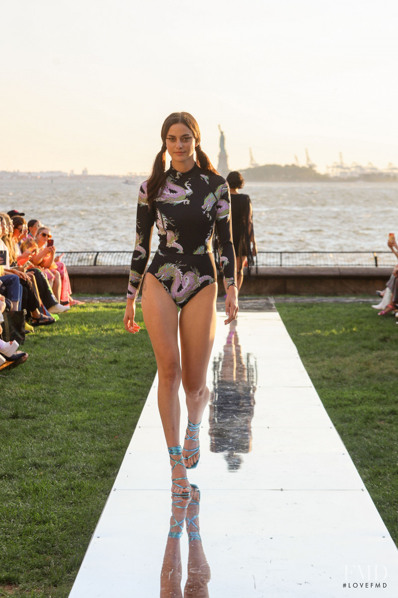 Cynthia Rowley fashion show for Spring/Summer 2023