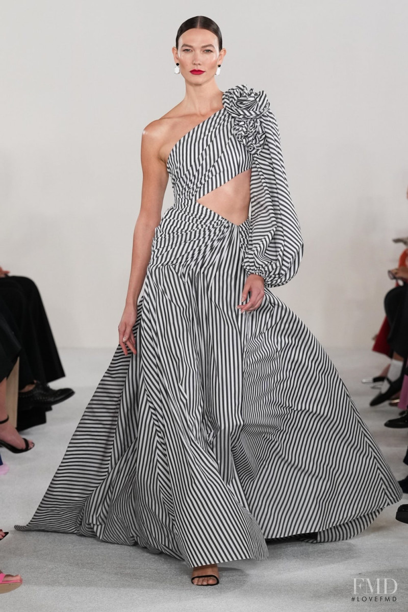 Karlie Kloss featured in  the Carolina Herrera fashion show for Spring/Summer 2023