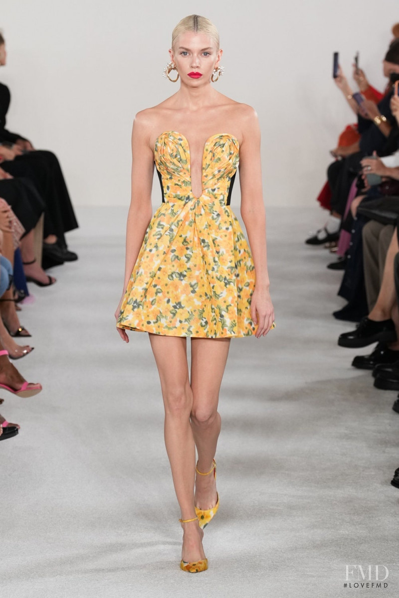 Stella Maxwell featured in  the Carolina Herrera fashion show for Spring/Summer 2023