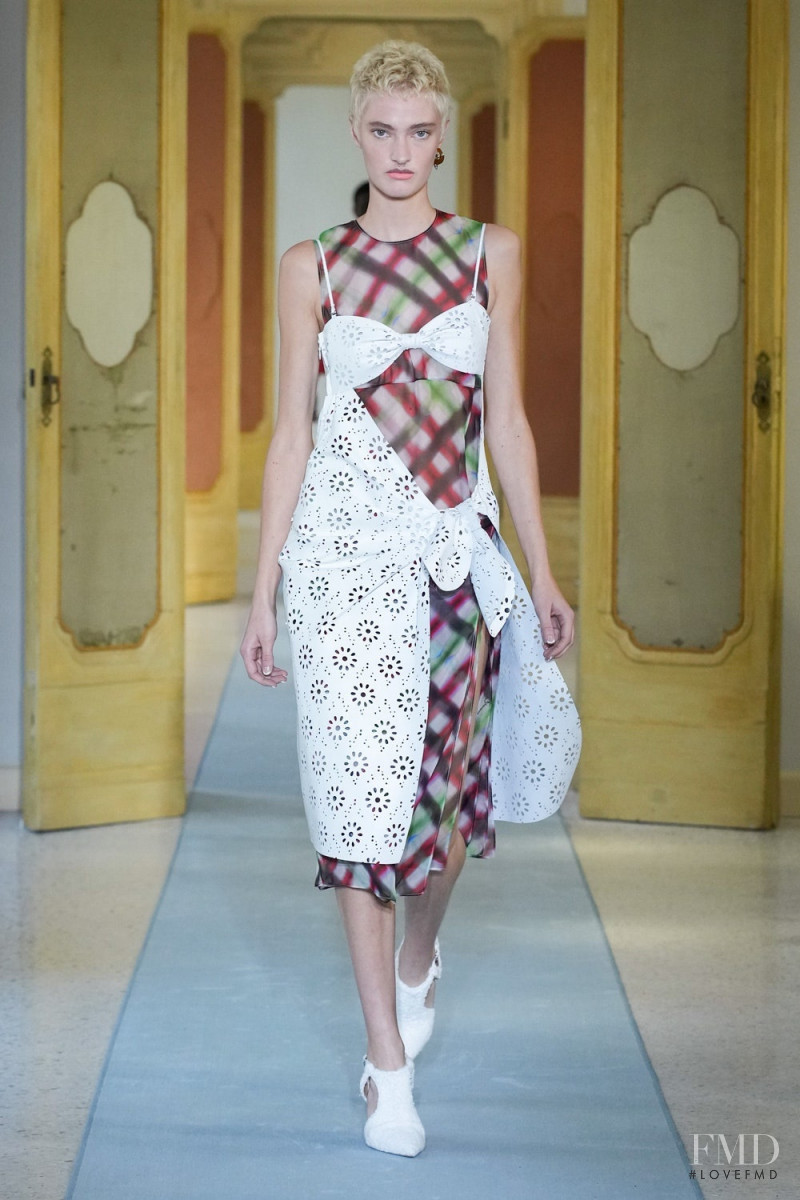 London Scully featured in  the DSquared2 fashion show for Spring/Summer 2023