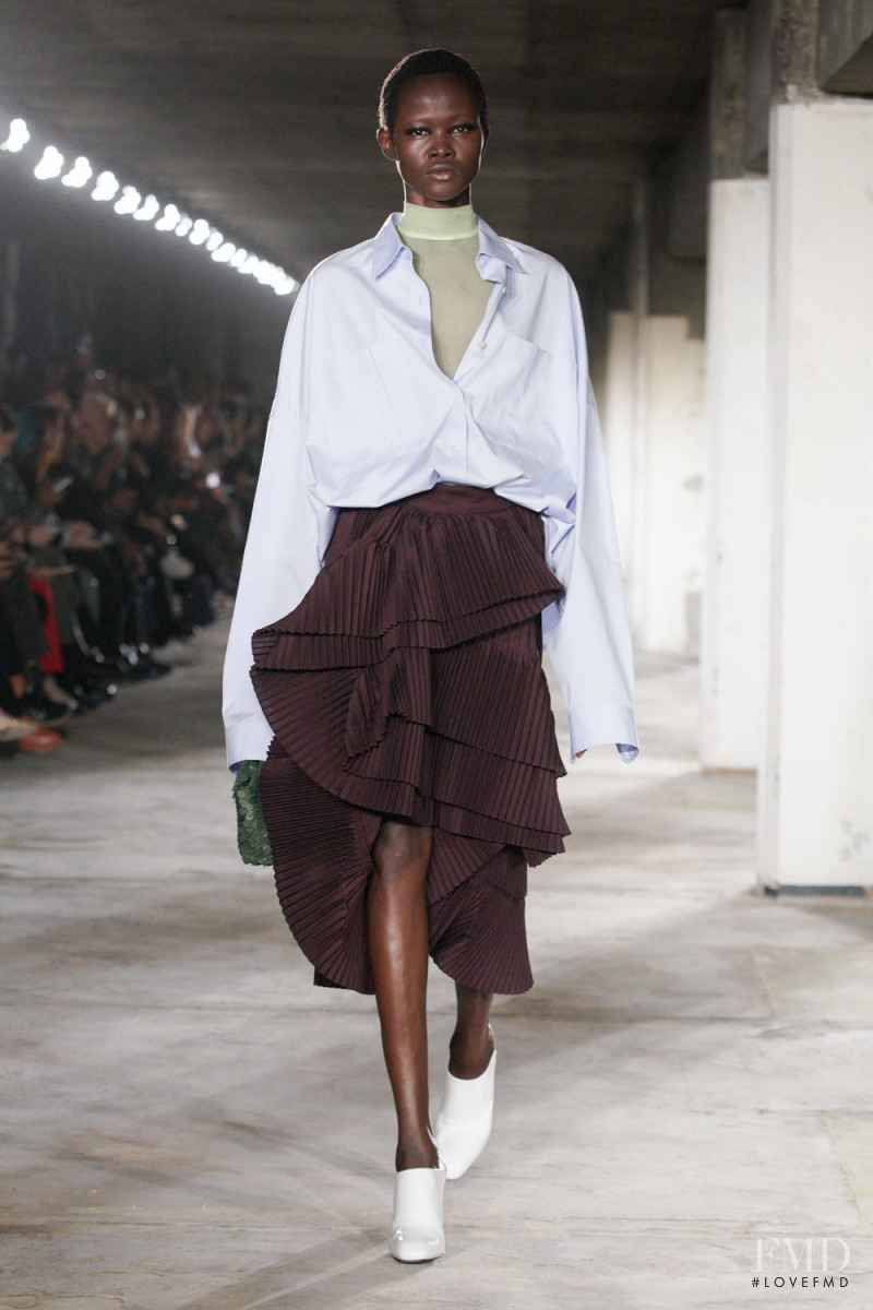 Dries van Noten fashion show for Spring/Summer 2023