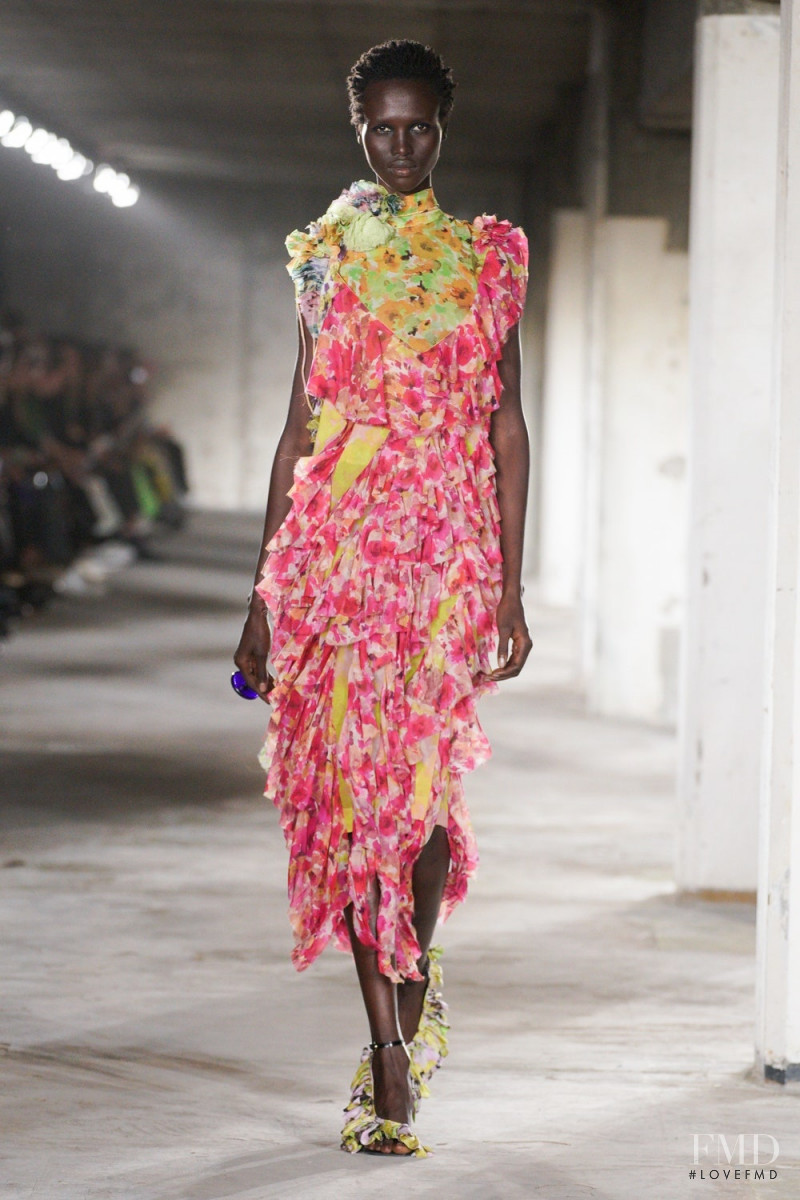 Dries van Noten fashion show for Spring/Summer 2023