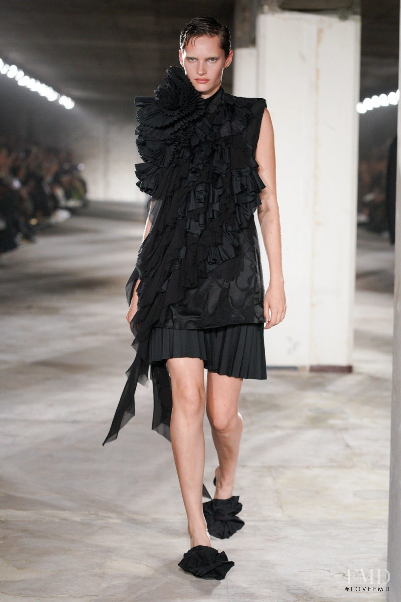 Dries van Noten fashion show for Spring/Summer 2023