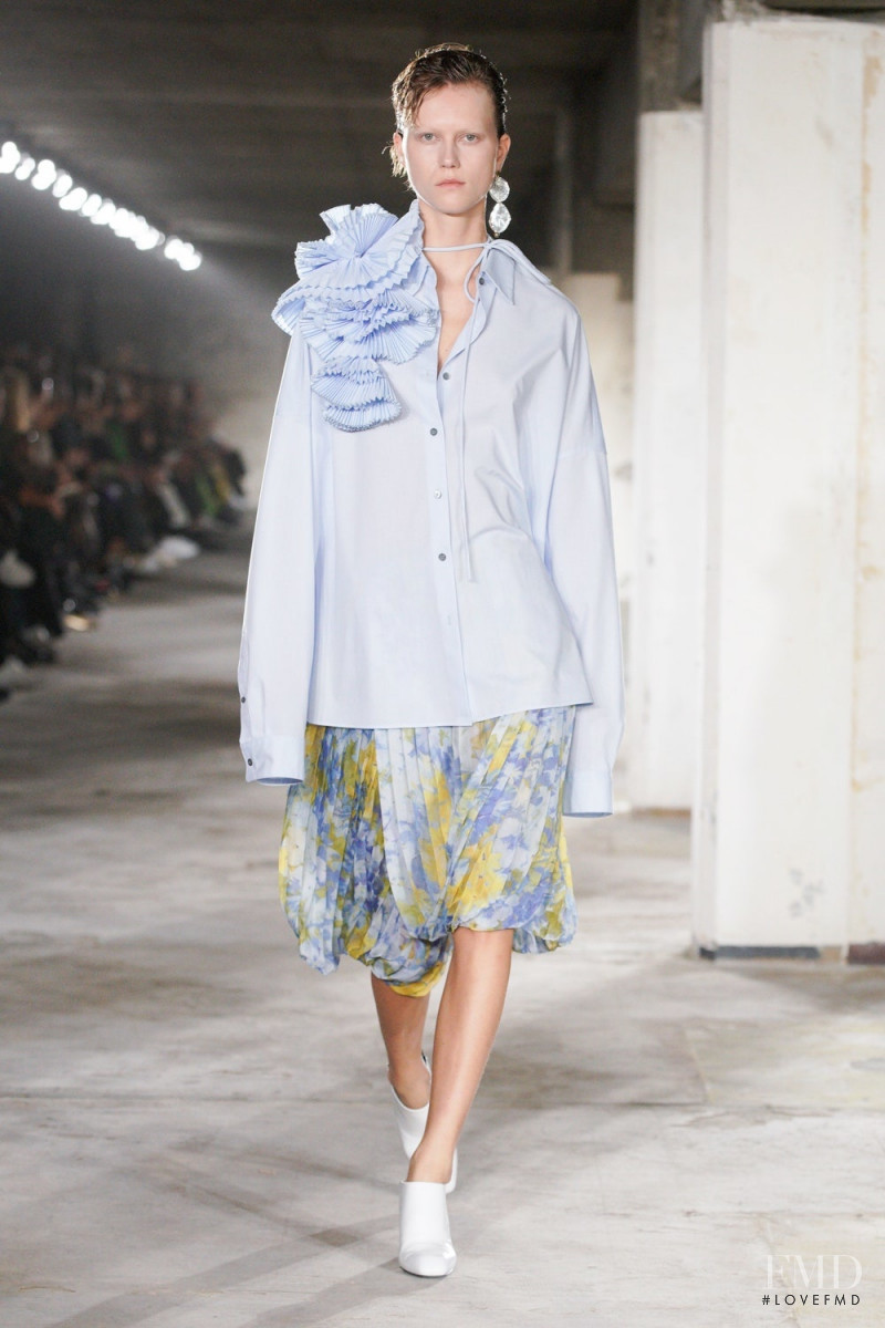 Dries van Noten fashion show for Spring/Summer 2023