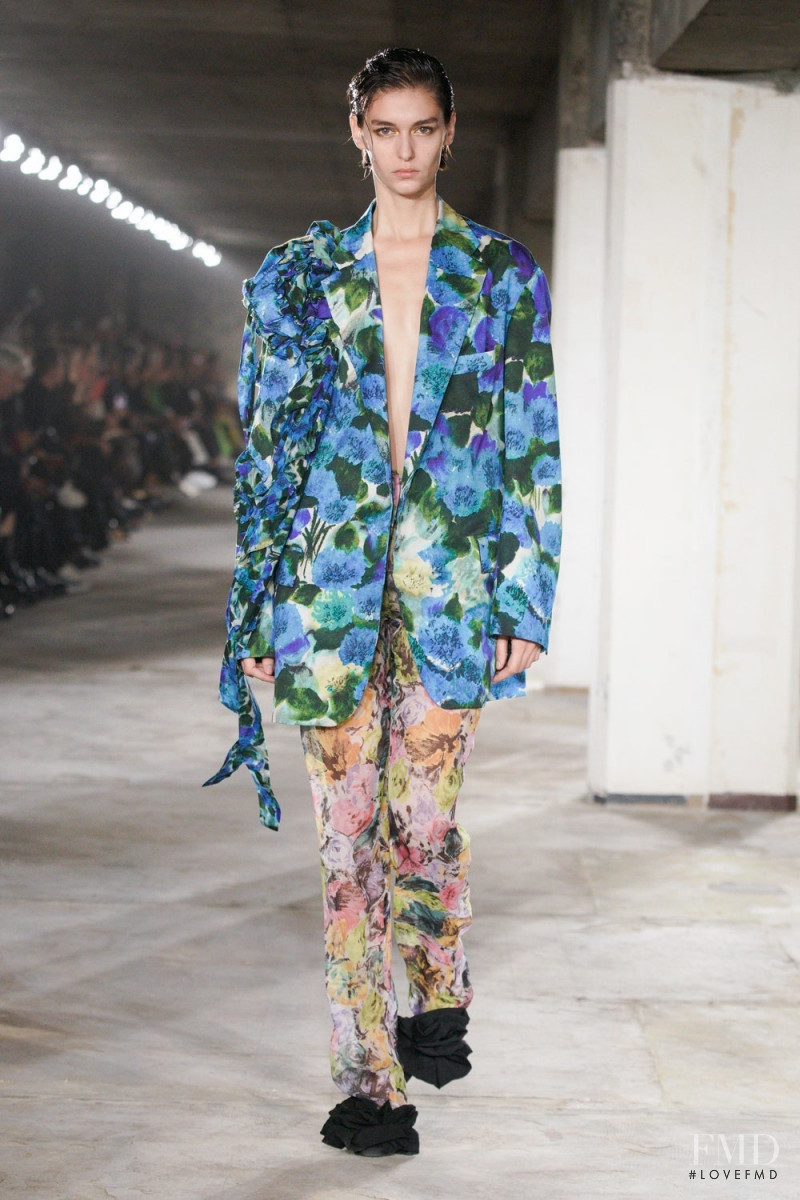 Dries van Noten fashion show for Spring/Summer 2023