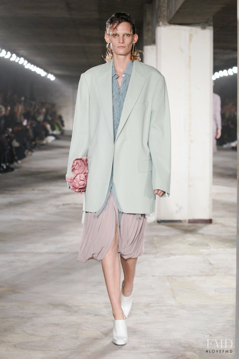 Dries van Noten fashion show for Spring/Summer 2023