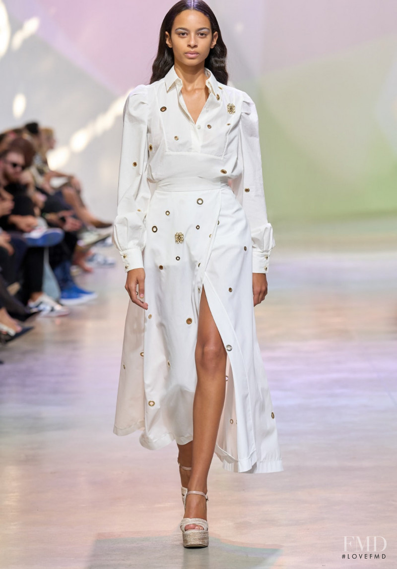 Elie Saab fashion show for Spring/Summer 2023