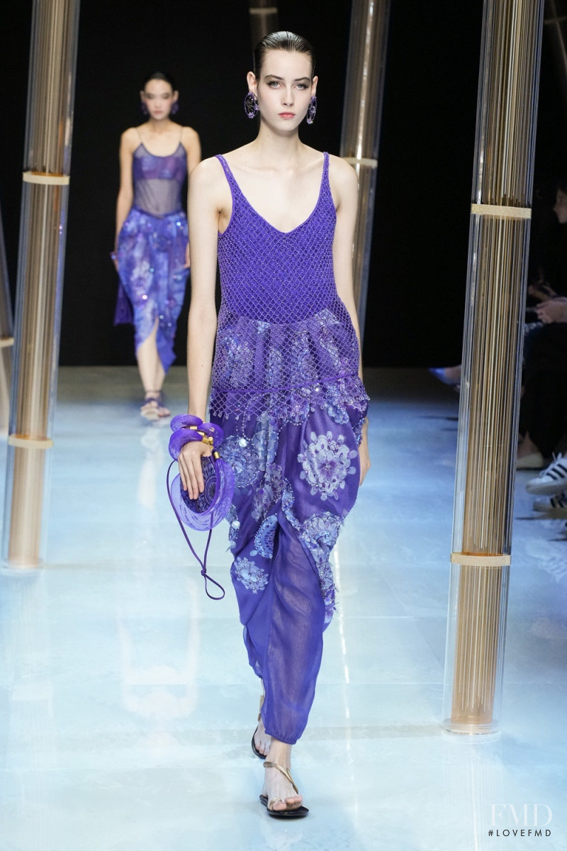 Zuzia Wudarska featured in  the Giorgio Armani fashion show for Spring/Summer 2023