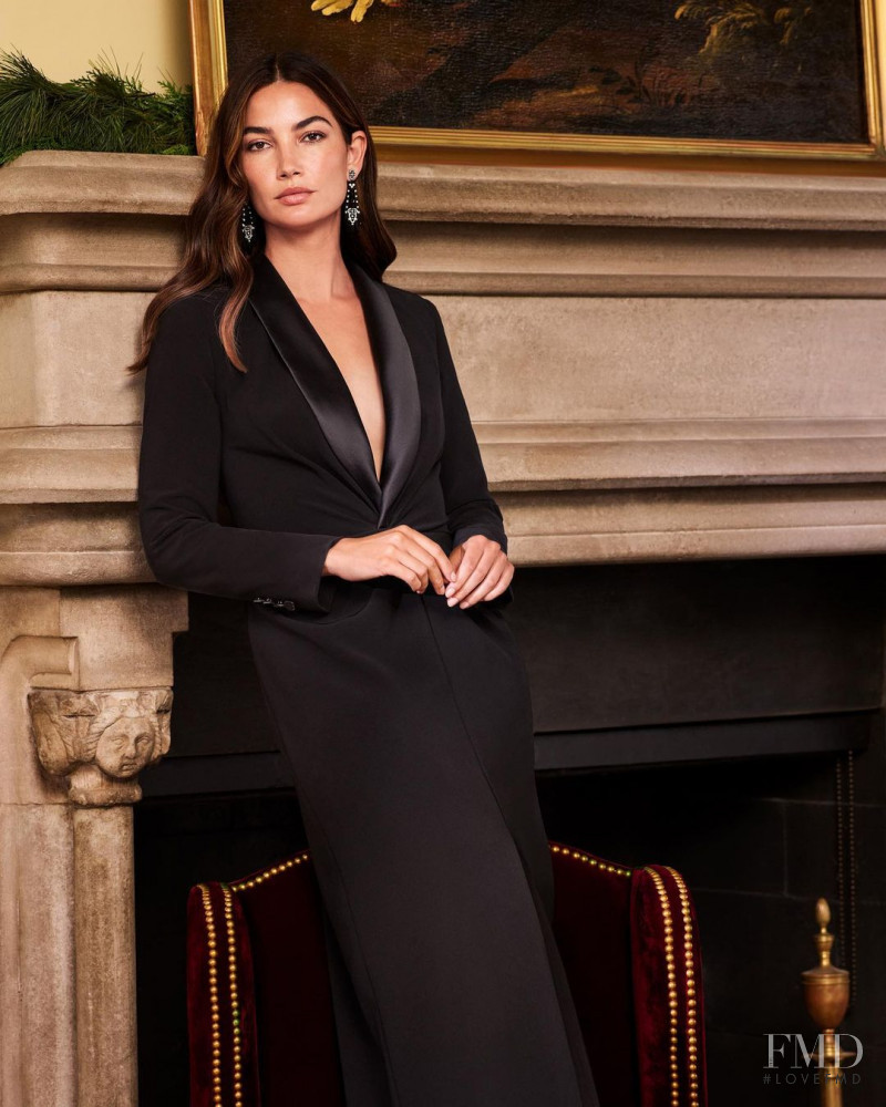 Lily Aldridge featured in  the Ralph Lauren Lauren by Ralph Lauren Holiday 2022 advertisement for Holiday 2022