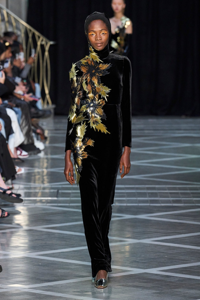 Victoire Victoria Nkwuda featured in  the Halpern fashion show for Spring/Summer 2023
