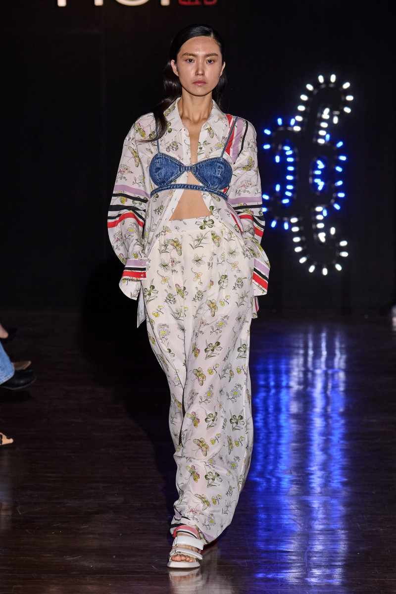 Hui Milano fashion show for Spring/Summer 2023