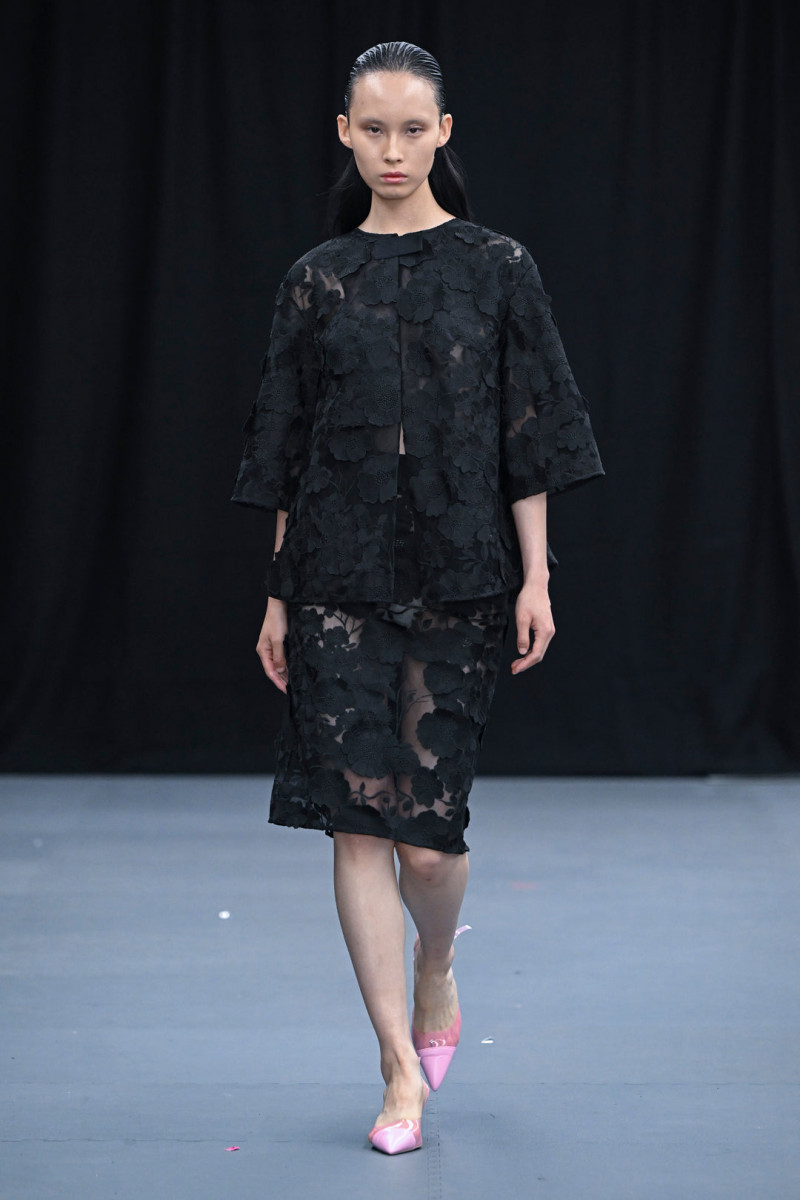 Huishan Zhang fashion show for Spring/Summer 2023