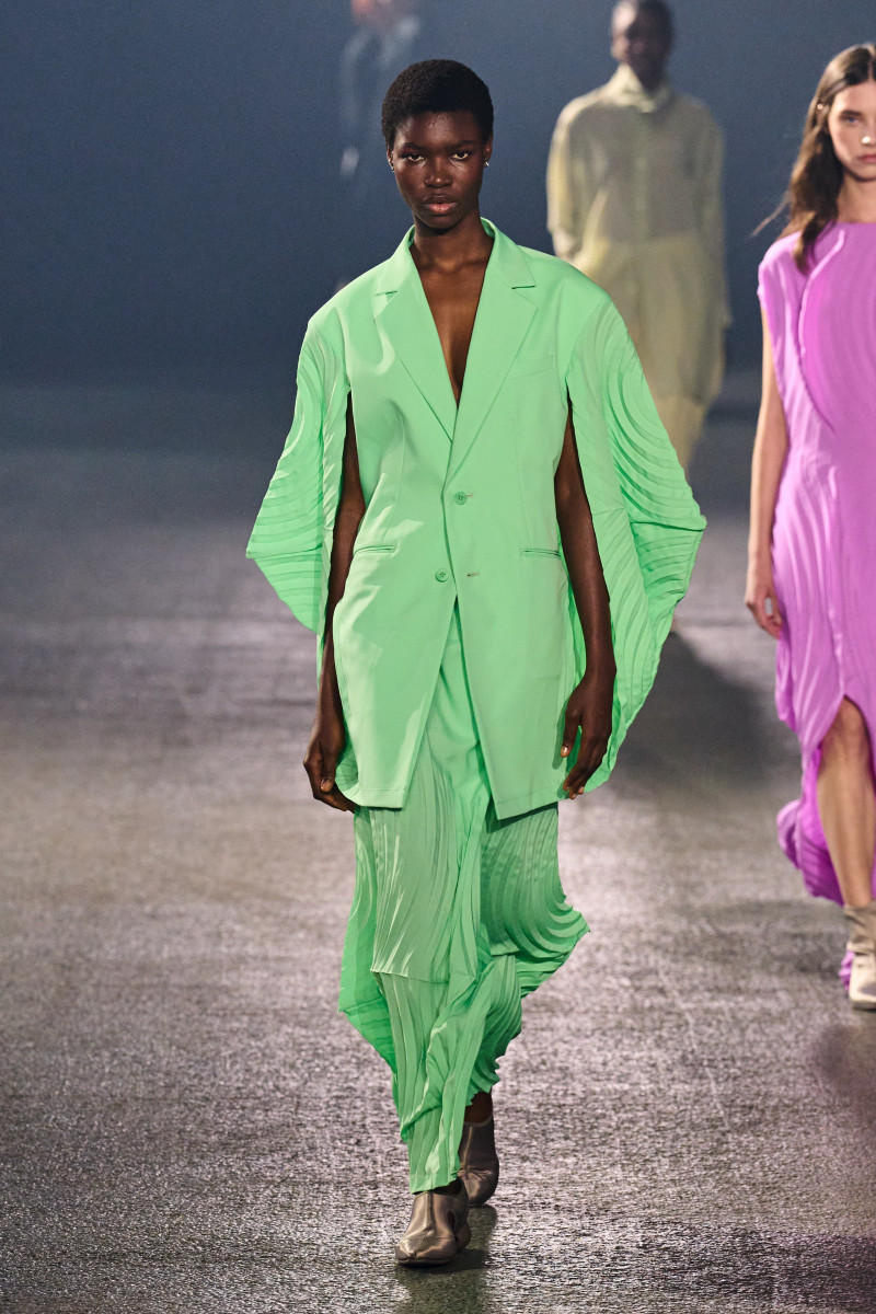 Issey Miyake fashion show for Spring/Summer 2023