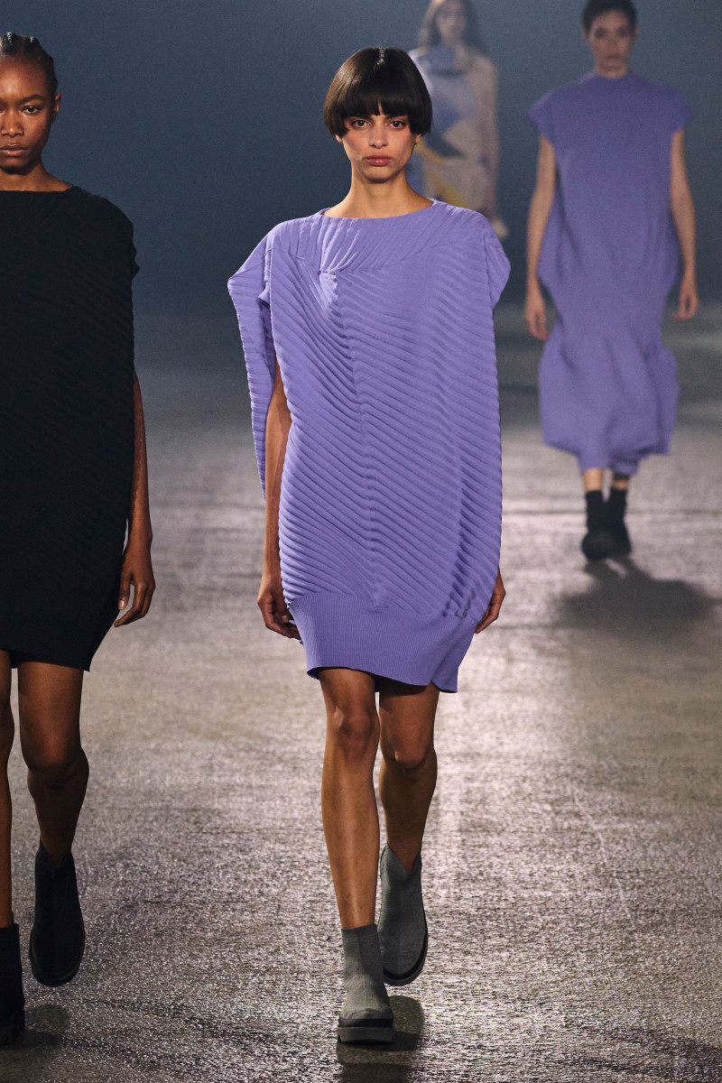 Issey Miyake fashion show for Spring/Summer 2023