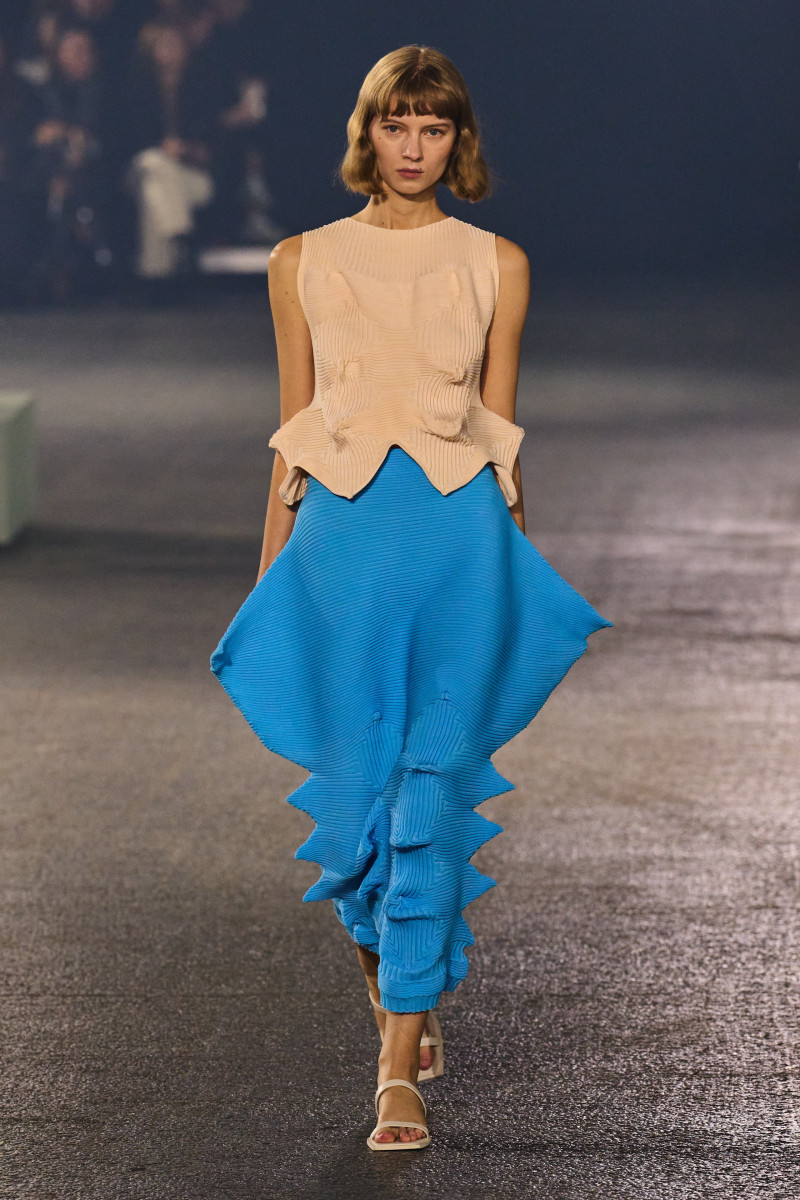 Issey Miyake fashion show for Spring/Summer 2023