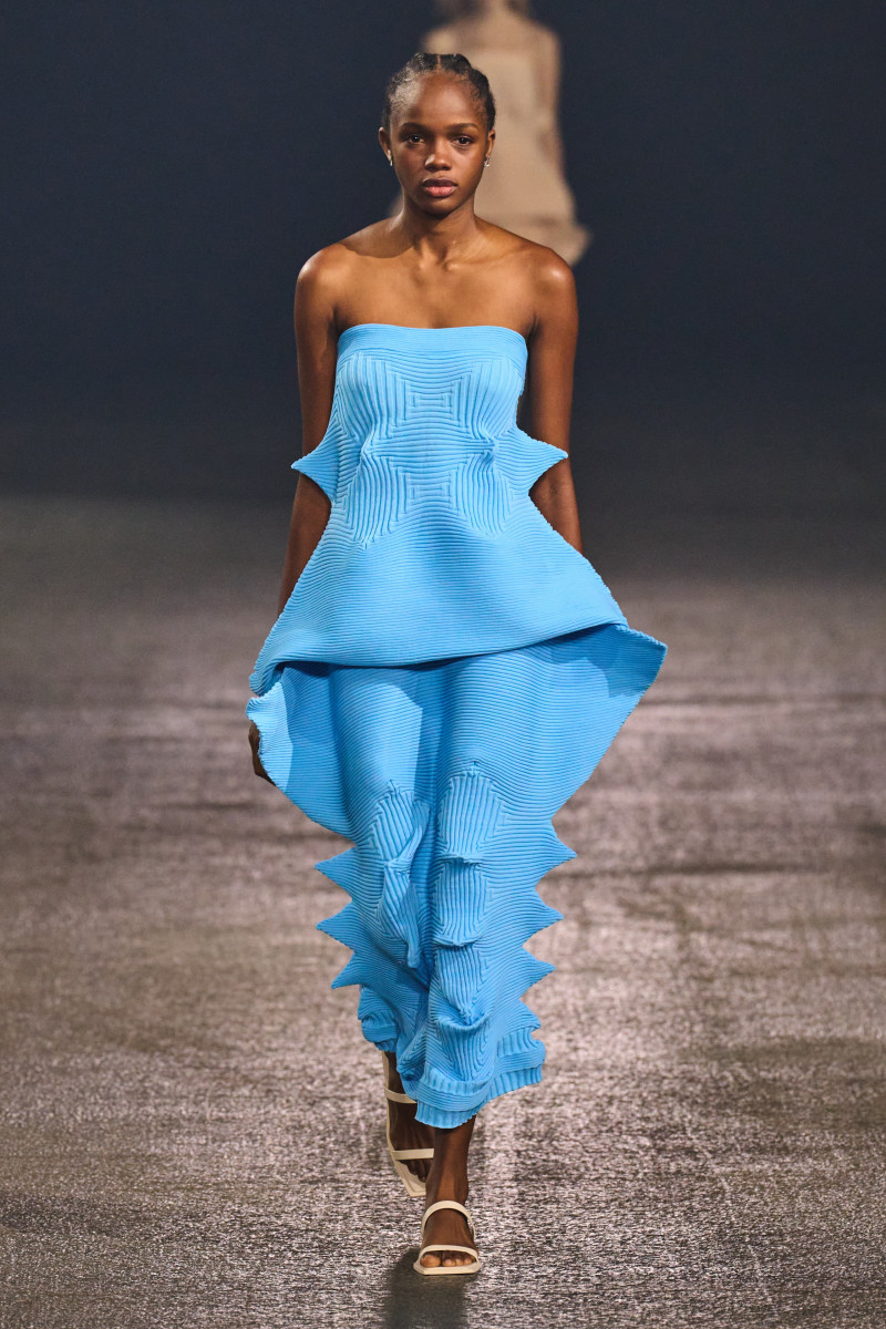 Issey Miyake fashion show for Spring/Summer 2023