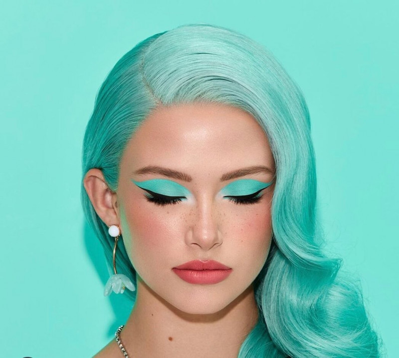 Alexis Taylor featured in  the Anastasia Beverly Hills advertisement for Winter 2021