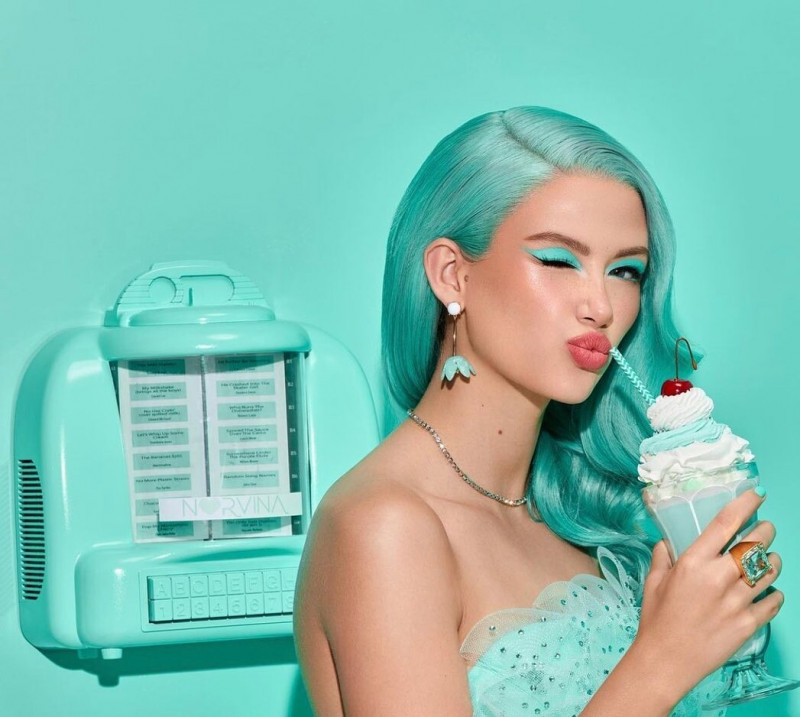 Alexis Taylor featured in  the Anastasia Beverly Hills advertisement for Winter 2021