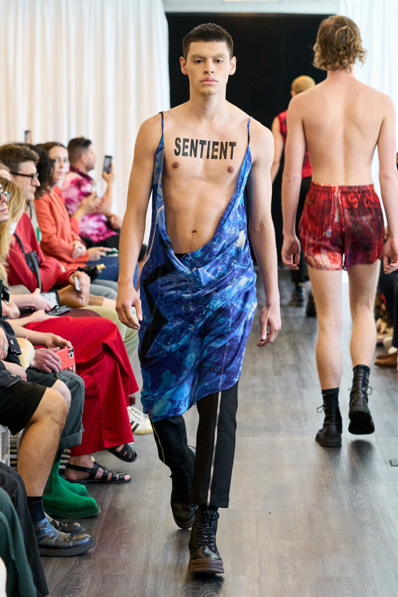 Kenneth Nicholson fashion show for Spring/Summer 2023